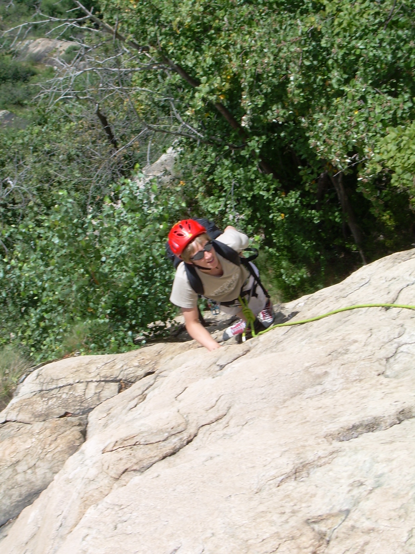 Hamish on 6a pitch 2, Directo Jacodd.JPG